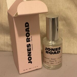 Jones Road shower Fragrance new in box